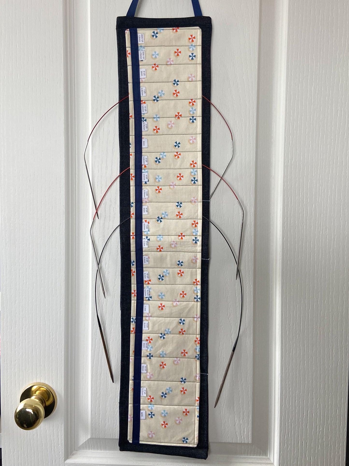 Circular Needle Organizers - Beach Umbrellas