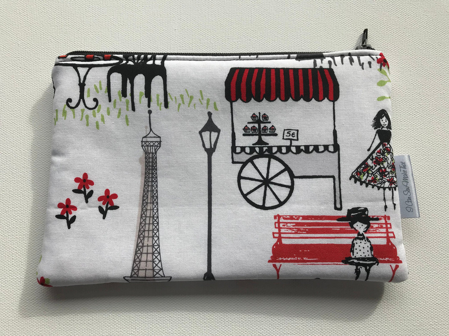 Notion Pouch - Parisian scene