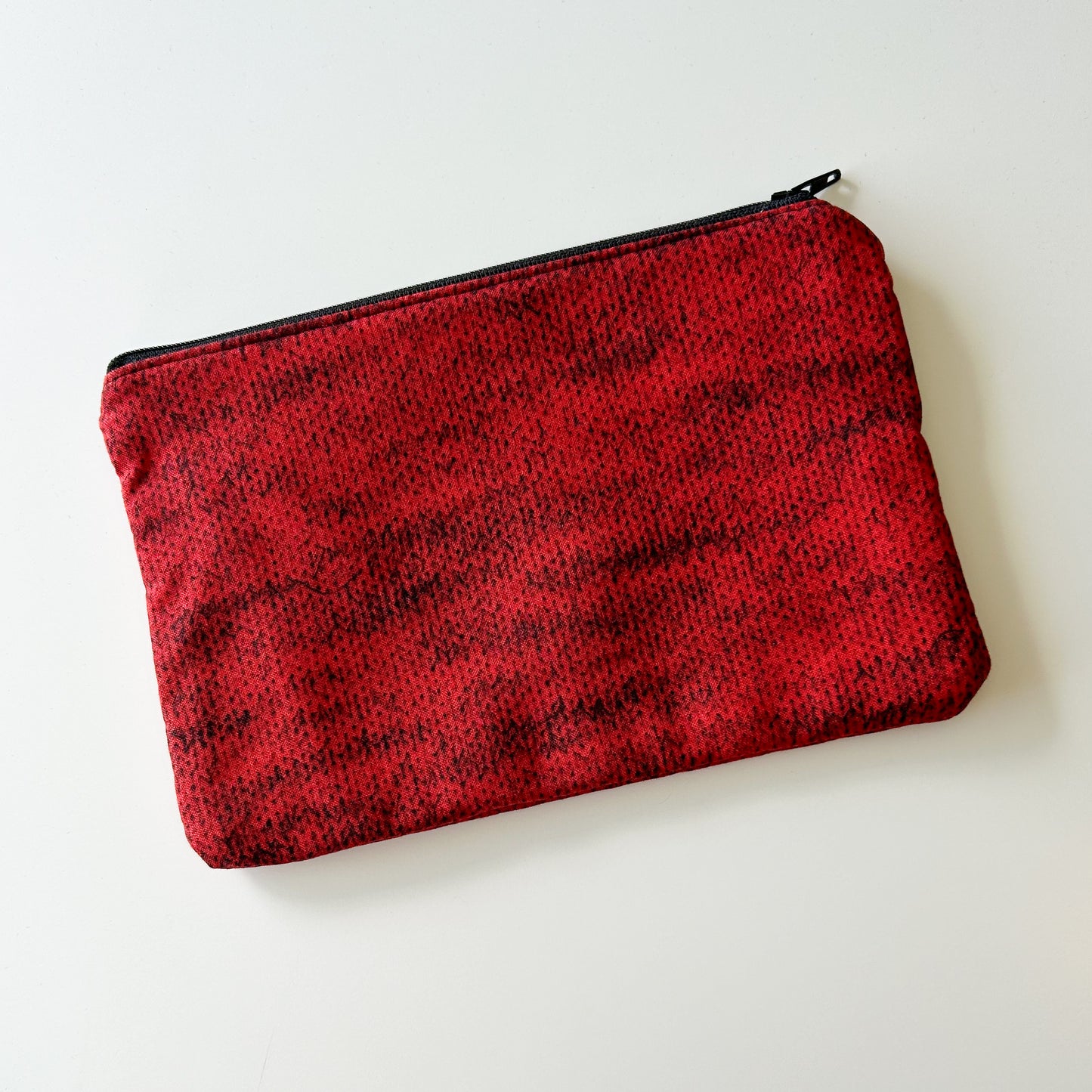 Notion Pouch -Red Knit Stitch