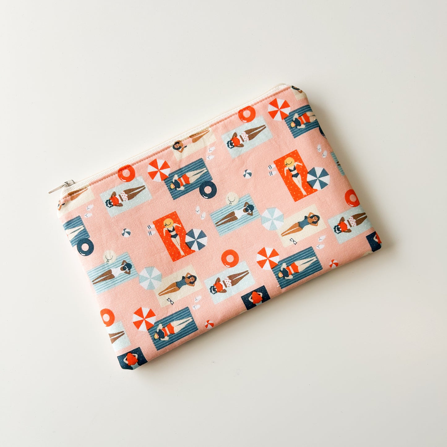 Notion Pouch - Peach Beach Lounging