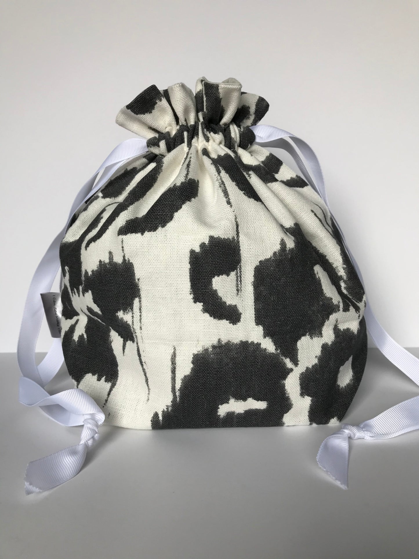 Small Drawstring Bag - White with grey flowers