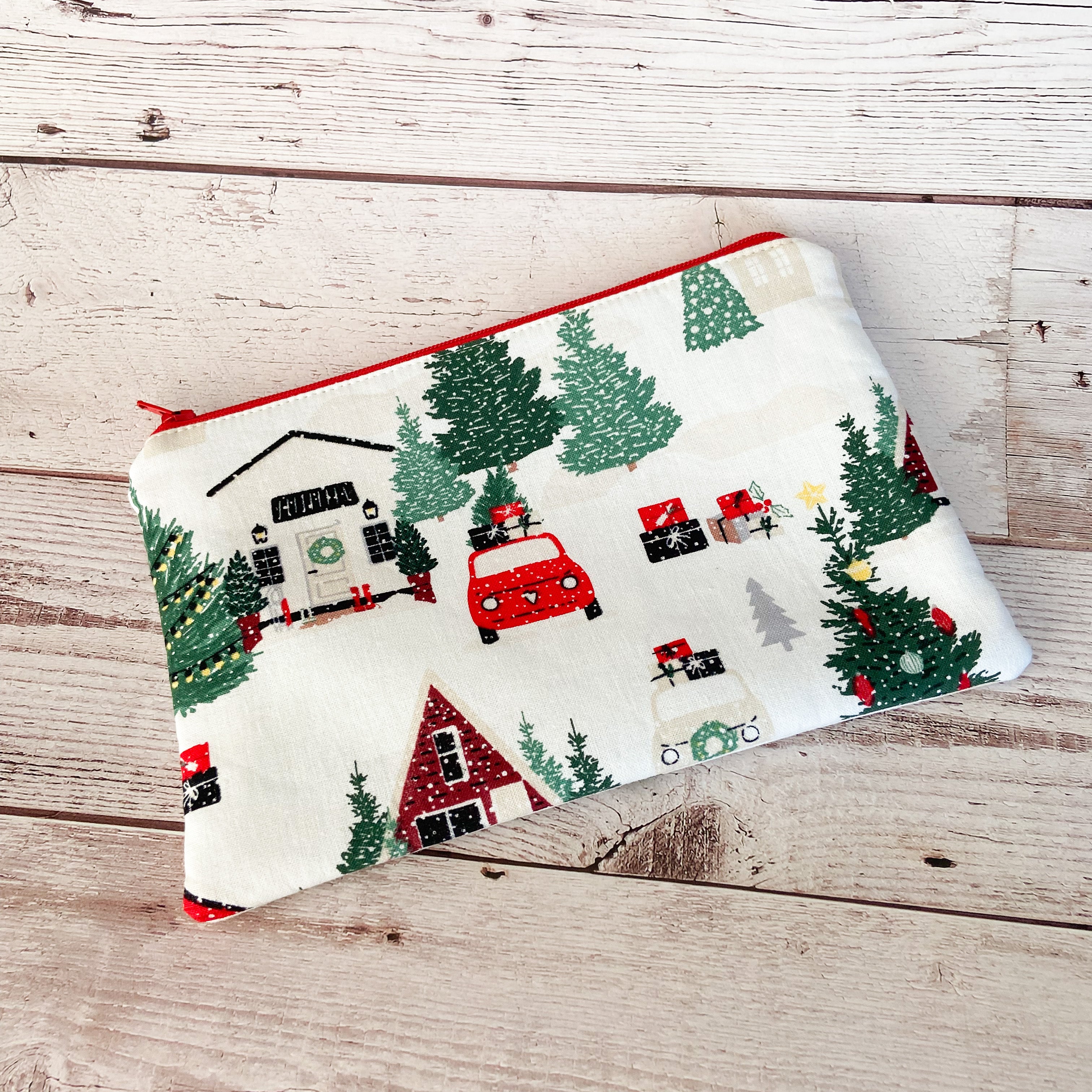 Notion Pouch - Going to the Cottage for Christmas